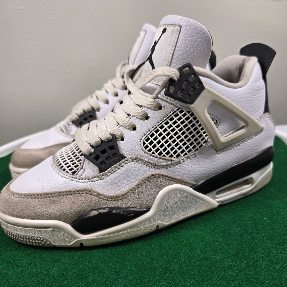 Air Jordan 4 Retro Military Black GS Sneakers 6.5Y Leather White
DH6927-111